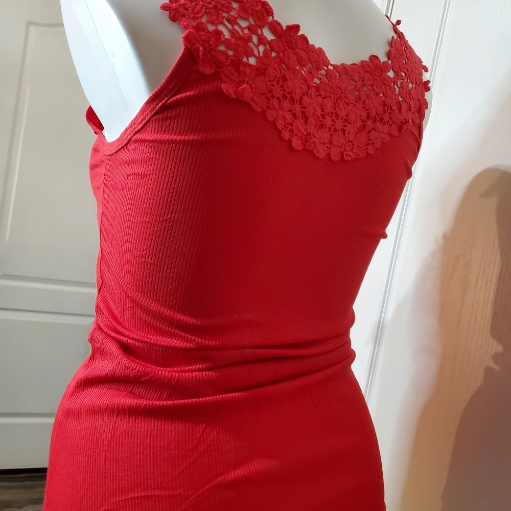 Win & Win,Red Top Tank Blouse - Picture 6 of 9